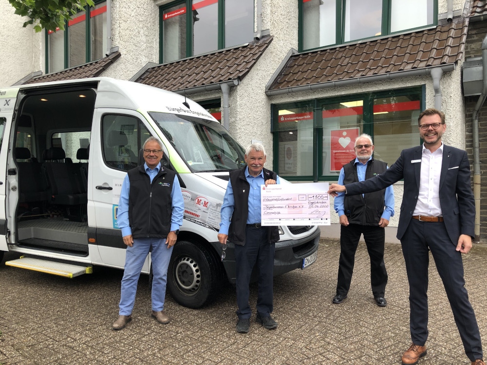 Kreissparkasse Köln überreicht Scheck in Höhe von 1.500,-€ an Bürgerbusverein Engelskirchen